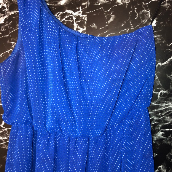 Ladies Dress - Picture 2 of 4